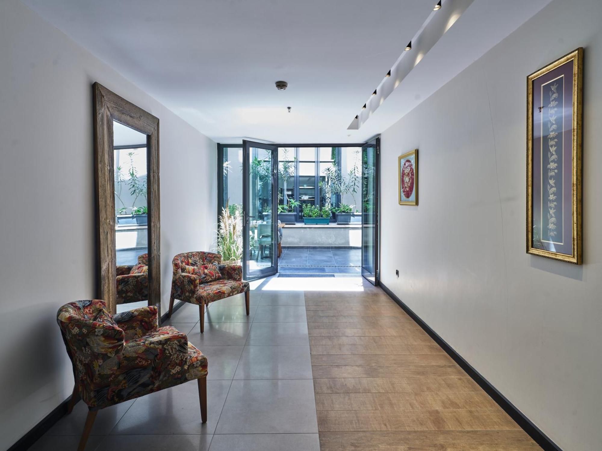 Four-G Hotel — Photos 3